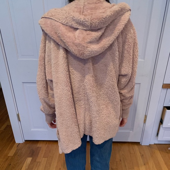 Soft furry jacket - Picture 4 of 4